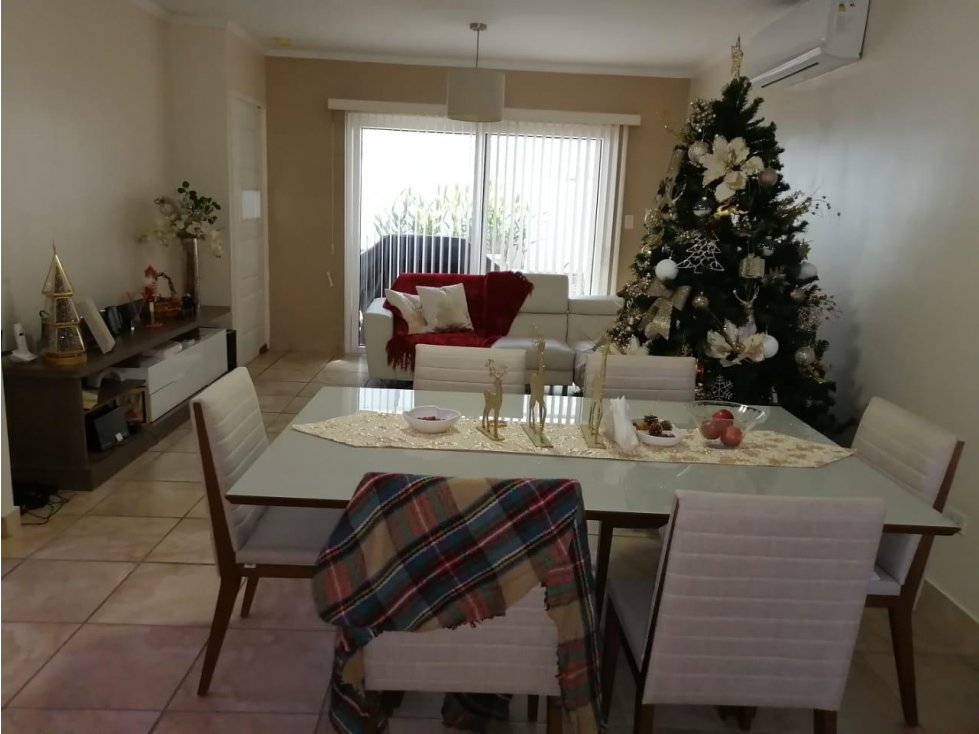Vendo Casa PH Everest Paseo del Norte Brisas del Golf — foto 4
