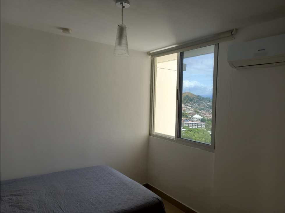 VENDO APTO APLIO Y COMODO EN PH ROKAS - CONDADO DEL REY — foto 4