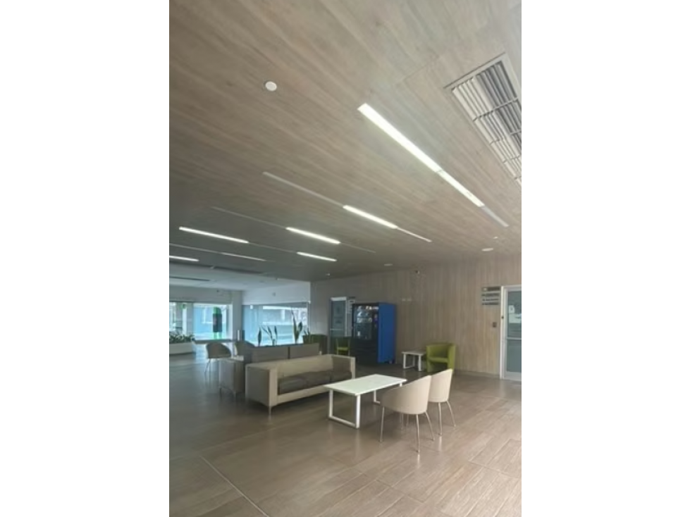 VENDO O ALQUILO CONSULTORIOS BRISAS DEL GOLF EN SIGNATURE PLAZA - 2
