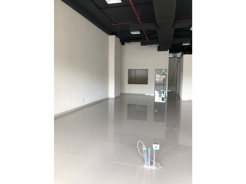 ALQUILO LOCAL SIGNATURE PLAZA EN BRISAS DEL GOLF — foto 3