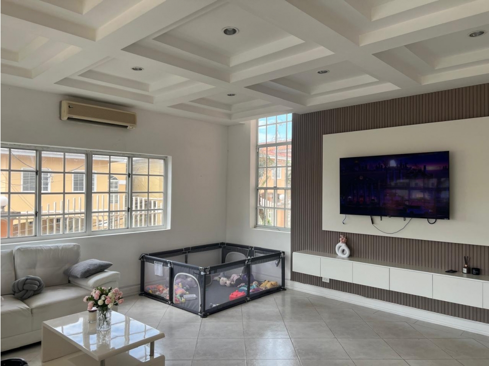 SE VENDE CASA PH EL DORAL ENTRANDO POR EL BOSQUE — foto 3
