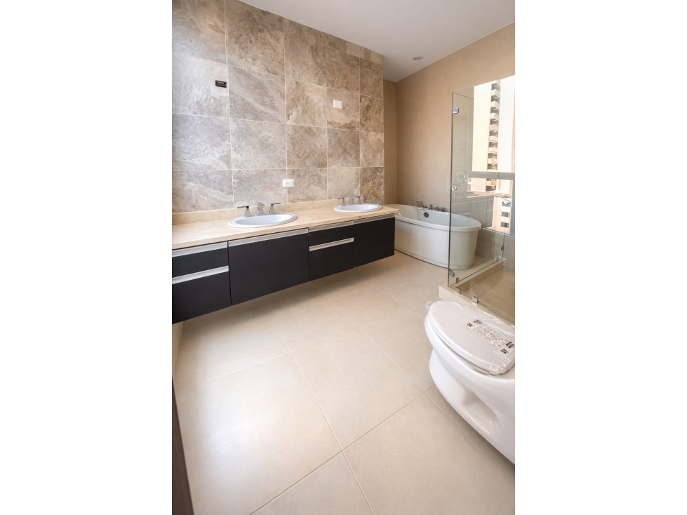 VENTA DE APTO EN RIVAGE TOWER AVE. BALBOA | VISTA AL MAR — foto 6