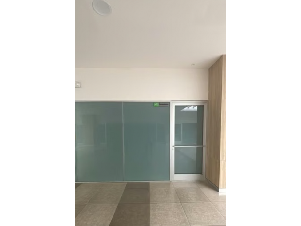 VENDO O ALQUILO CONSULTORIOS BRISAS DEL GOLF EN SIGNATURE PLAZA - 3