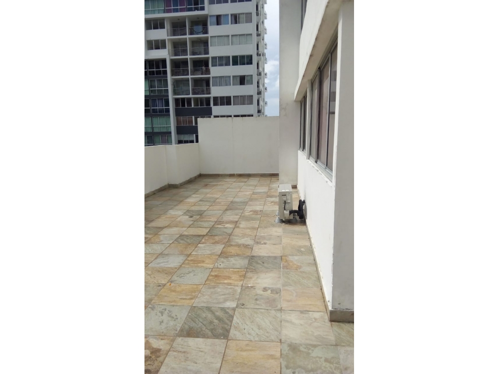 Alquilo Apto PH Central Park Torre Tribeca — foto 2