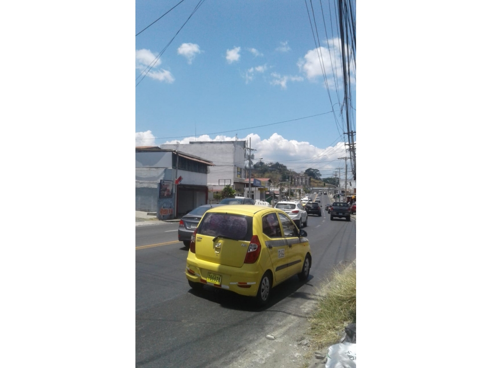 VENDO 4 LOCALES AVENIDA LA PAZ VILLA CACERES BETHANIA — foto 3