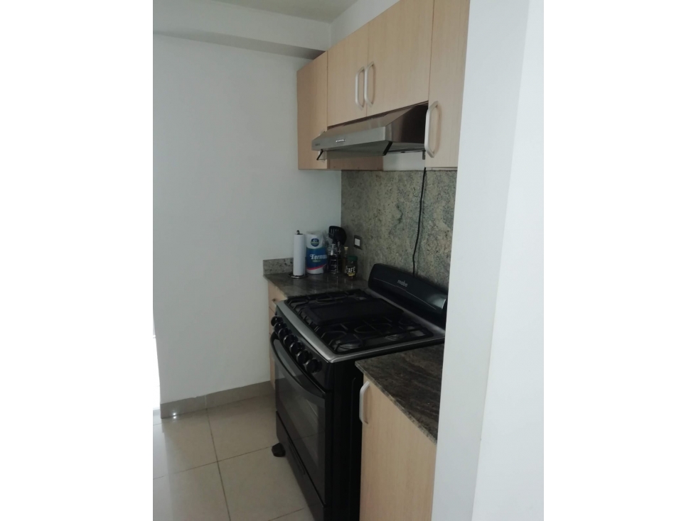 VENDO APTO APLIO Y COMODO EN PH ROKAS - CONDADO DEL REY — foto 3