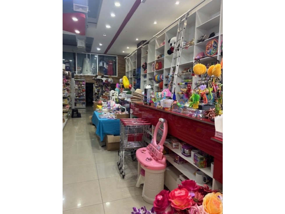 SE VENDE LOCAL COMERCIAL EN SIGNATURE PLAZA-BRISAS DEL GOLF — foto 4