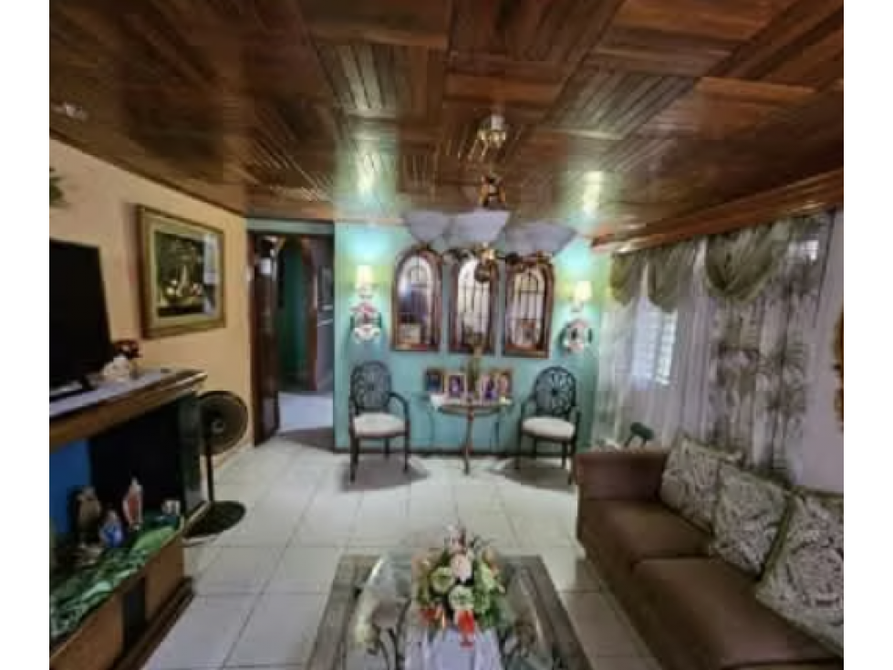 VENDO HERMOSA CASA EN CHANIS VIA PRINCIPAL IDEAL PARA NEGOCIO — foto 4
