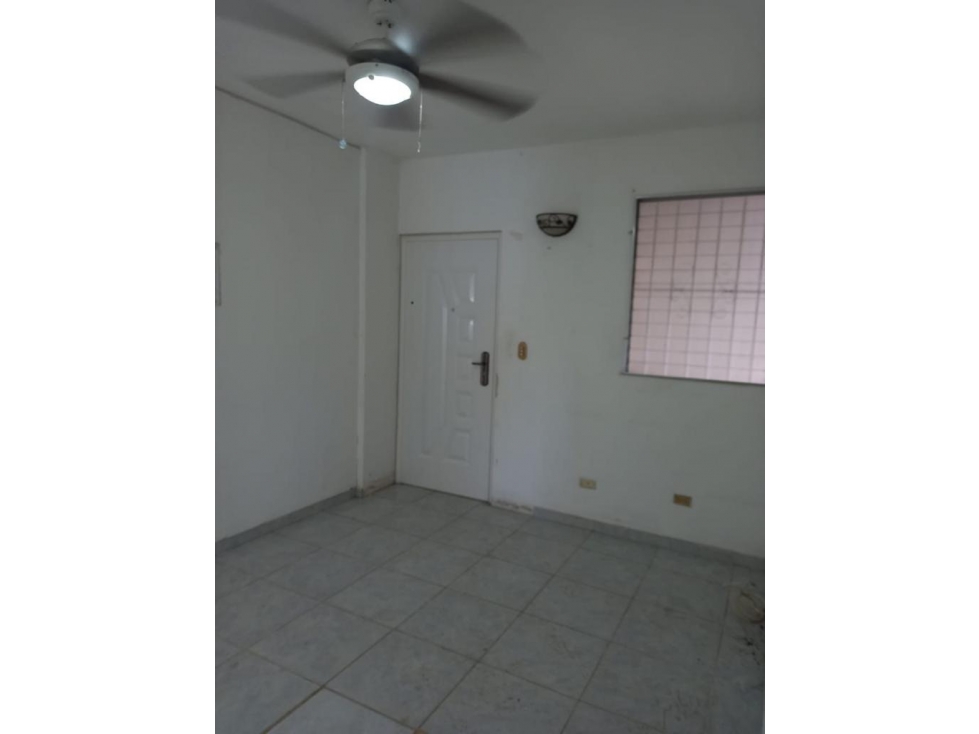 ALQUILO APARTAMENTO EDIFICIO SALOMON LOCERIA — foto 4