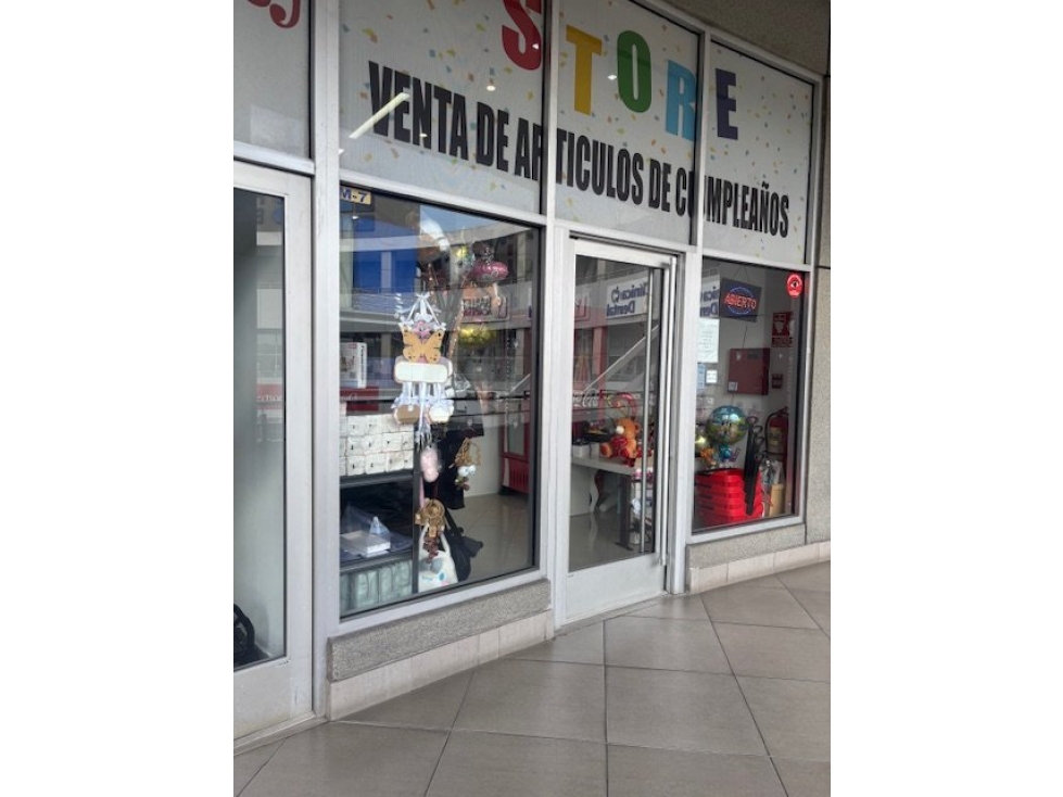 SE VENDE LOCAL COMERCIAL EN SIGNATURE PLAZA-BRISAS DEL GOLF — foto 6