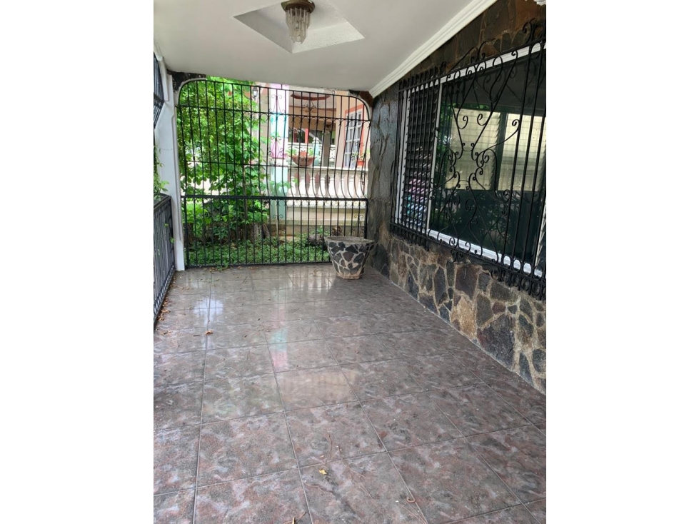 VENDO CASA EN LA CHORRERA BARRIO BALBOA CERA TULIHUECA — foto 2