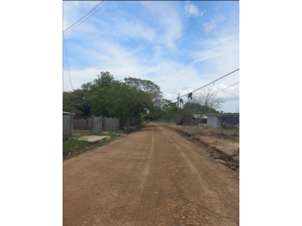 VENDO CASA EN ANTON PROV DE COCLE SECTOR DE GUABAS ABAJO - 2
