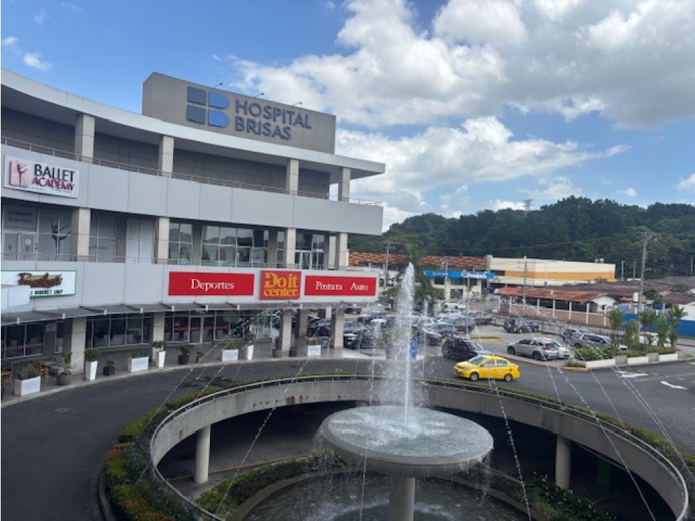 SE VENDE LOCAL COMERCIAL EN SIGNATURE PLAZA-BRISAS DEL GOLF