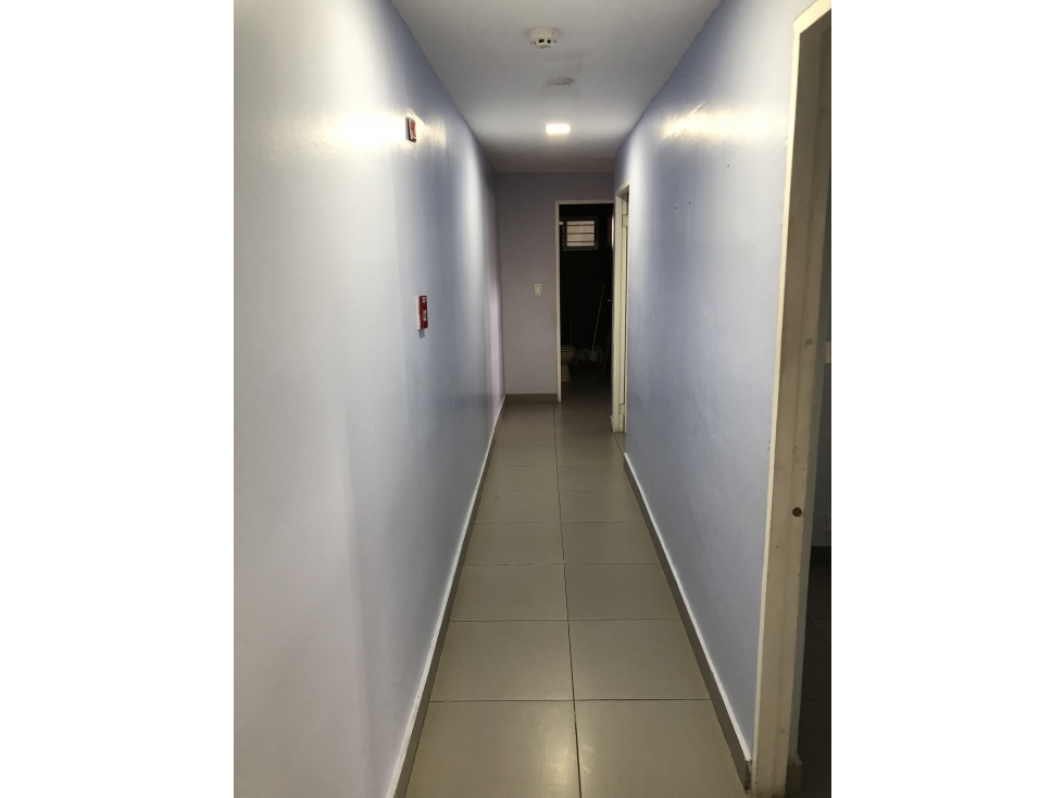 ALQUILO LOCAL AVENIDA LA PAZ VILLA CACERES — foto 3