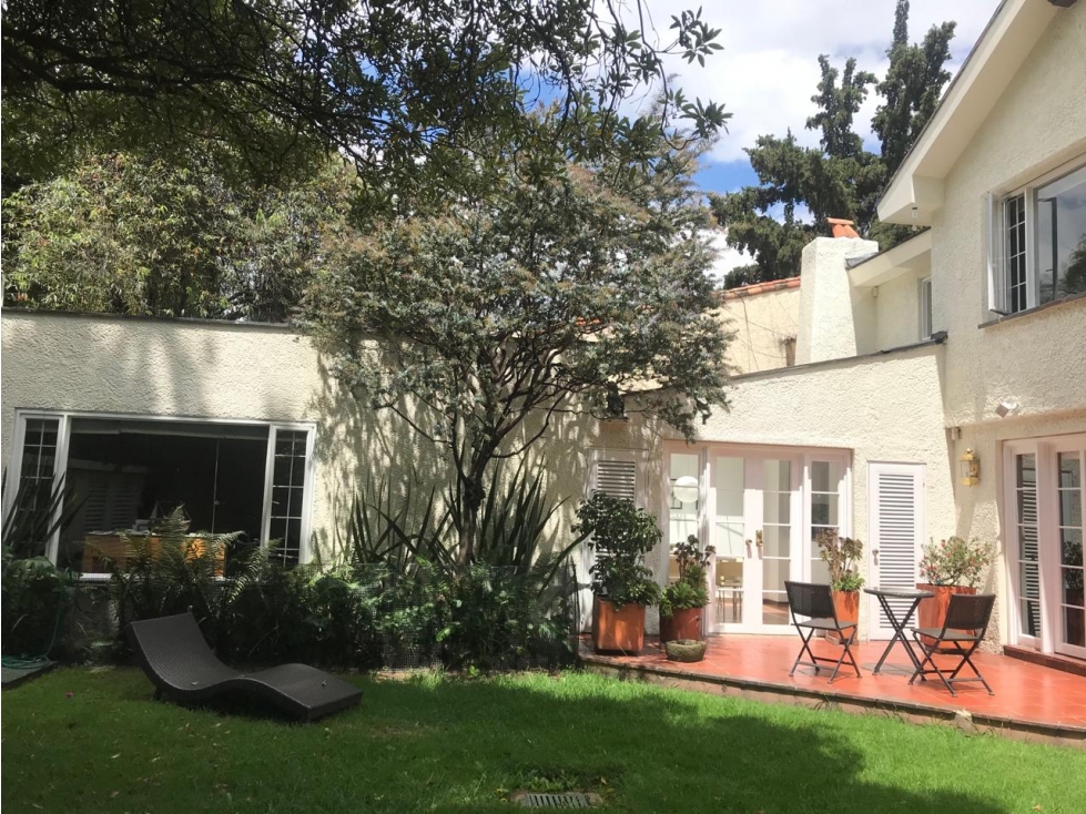 Chico Navarra Amplia Casa Clásica con Jardín — foto 2