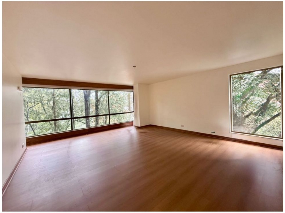 El Nogal Apartamento Super Iluminado y Acogedor 360 M2 — foto 2