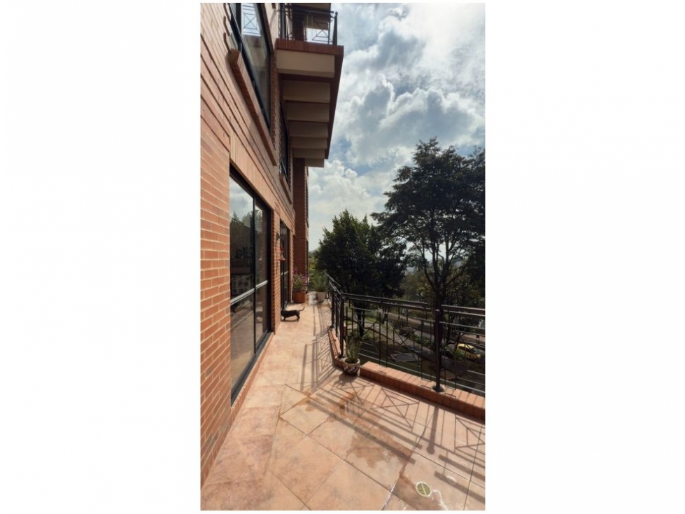 Santa Barbara Alta Apartamento con Gran Terraza y Balcón — foto 5