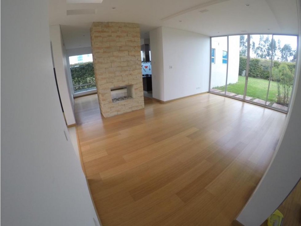 Cajicá Iluminada Casa Campestre Precio de Oportunidad 300 m2 - 2