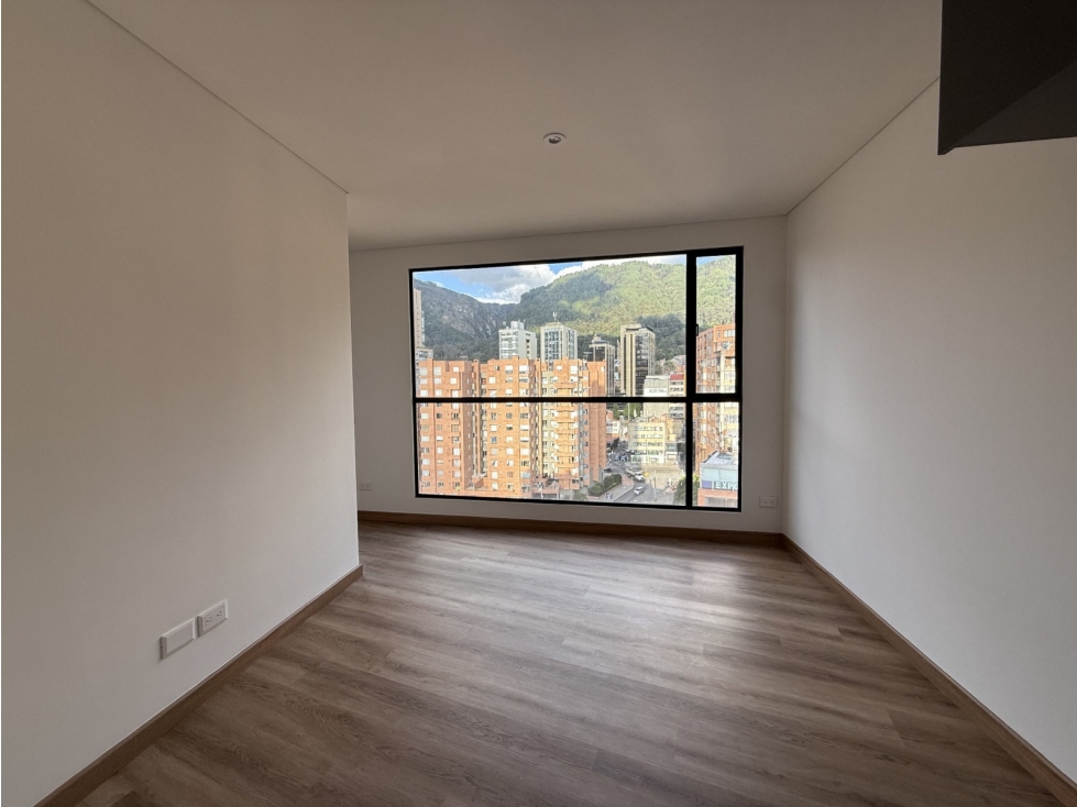 Chapinero Apartaestudio Super Iluminado Piso Alto 49 m2 — foto 2