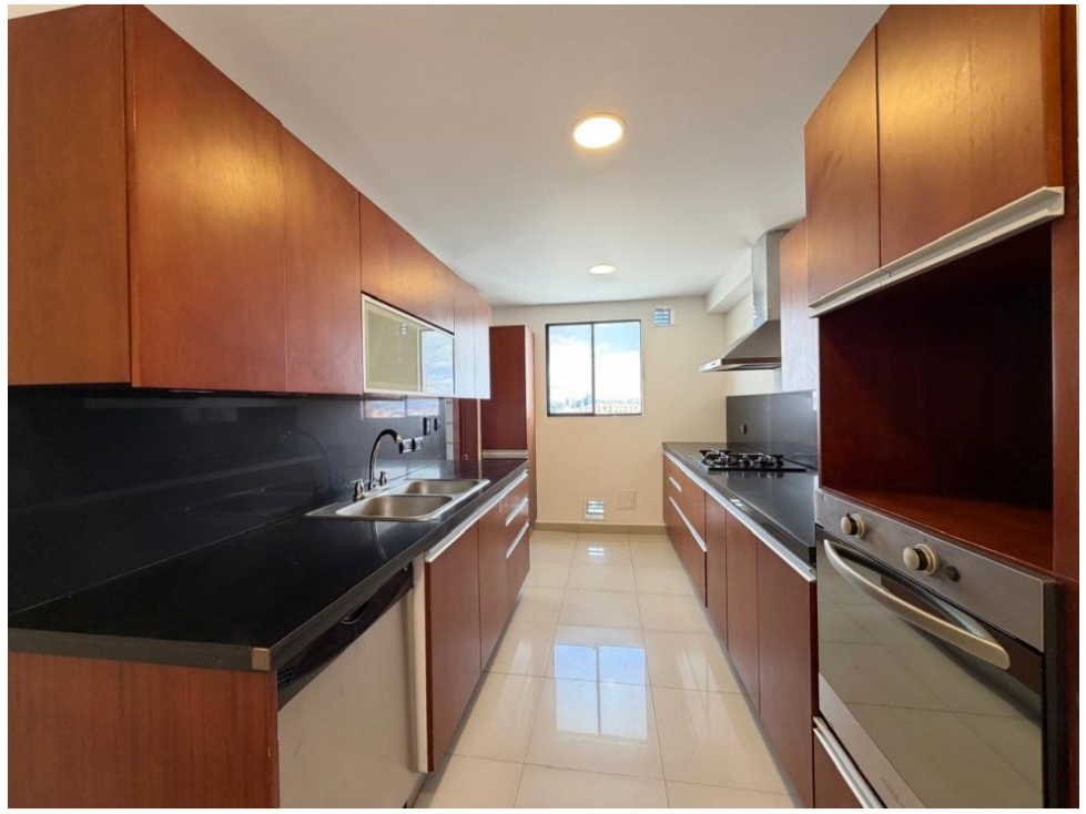 Santa Ana Iluminado Apartamento con Balcón 205 m2 Piso 10 — foto 2