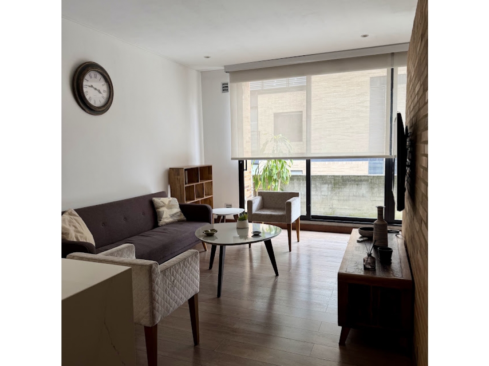 Chico reservado Maravilloso Apartamento 54 m2