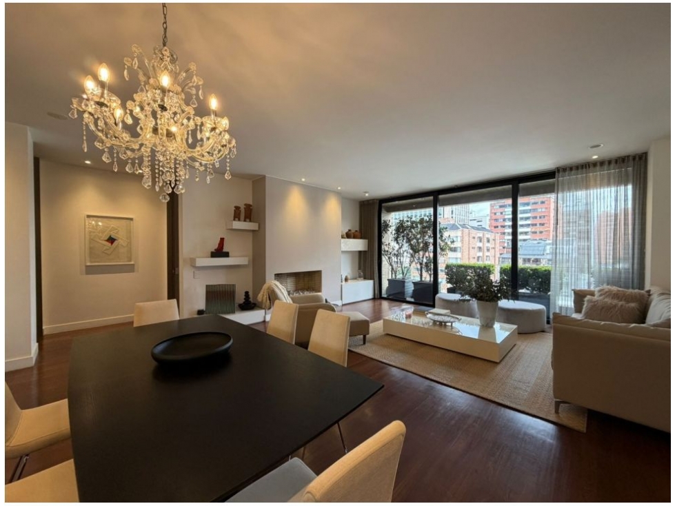 El Nogal Apartamento Super Iluminado y Acogedor 186 M2 — foto 3