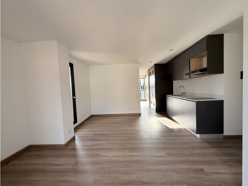Chapinero Apartaestudio Super Iluminado Piso Alto 49 m2 — foto 3