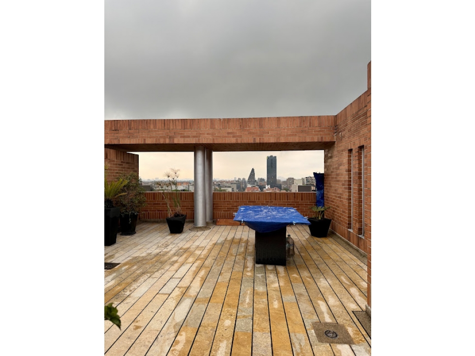 Chico Reservado Maravilloso PH 128 m2 con Terraza