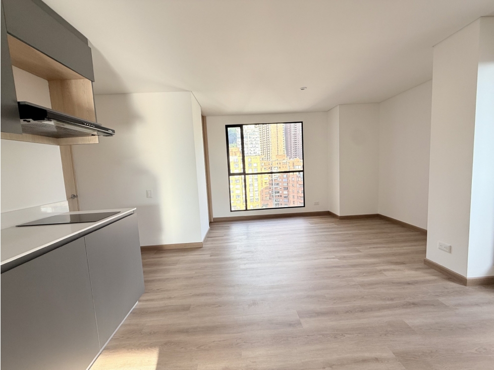 Chapinero Apartaestudio Super Iluminado Piso Alto 49 m2 — foto 4