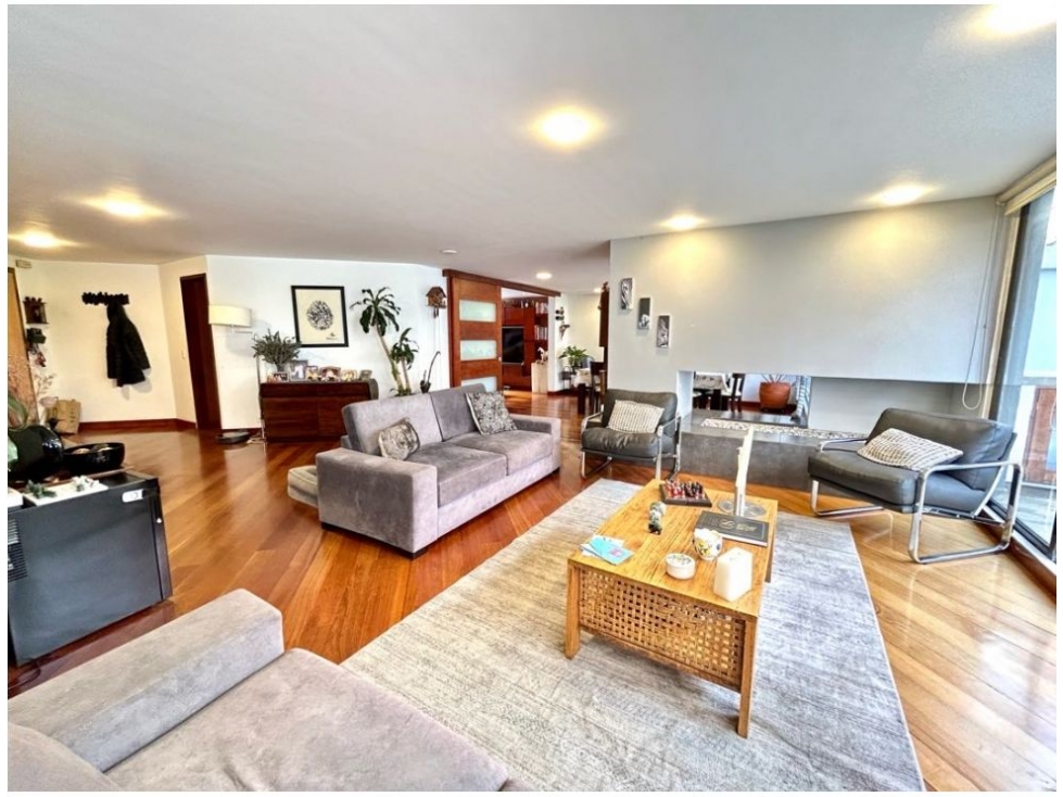 Santa Barbara Maravilloso Apartamento 258 m2