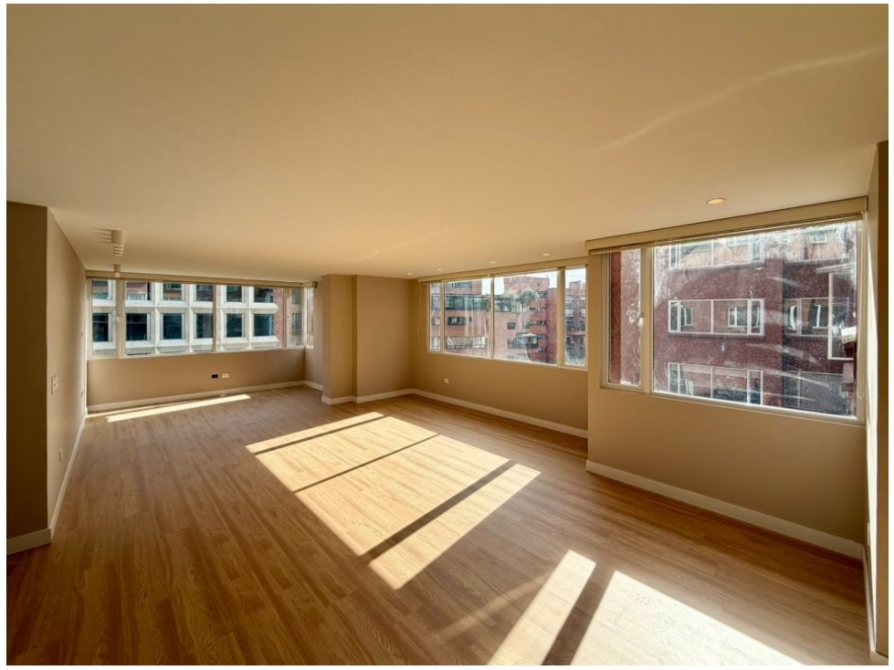 Nogal Excelente Apartamento Super Iluminado 139 m2 Remodelado