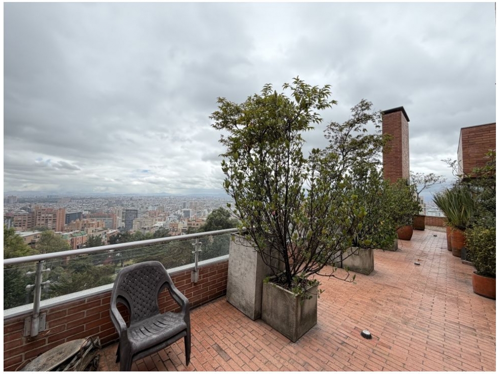 Los Rosales Maravilloso Apartamento 273 m2 con Terraza 110 m2