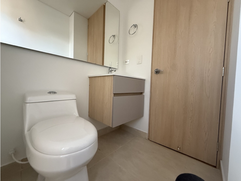 Chapinero Apartaestudio Super Iluminado Piso Alto 49 m2 — foto 6