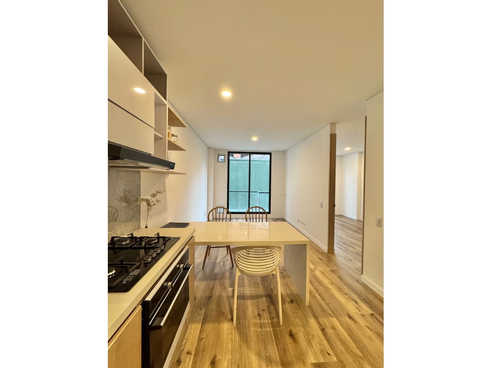 Chapinero Alto Apartamento Super Iluminado Piso 7 — foto 4