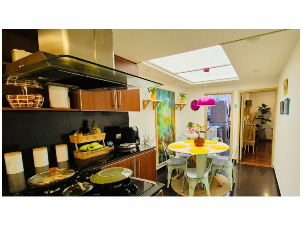 El Nogal Apartamento Super Iluminado y Acogedor 170 M2 — foto 4