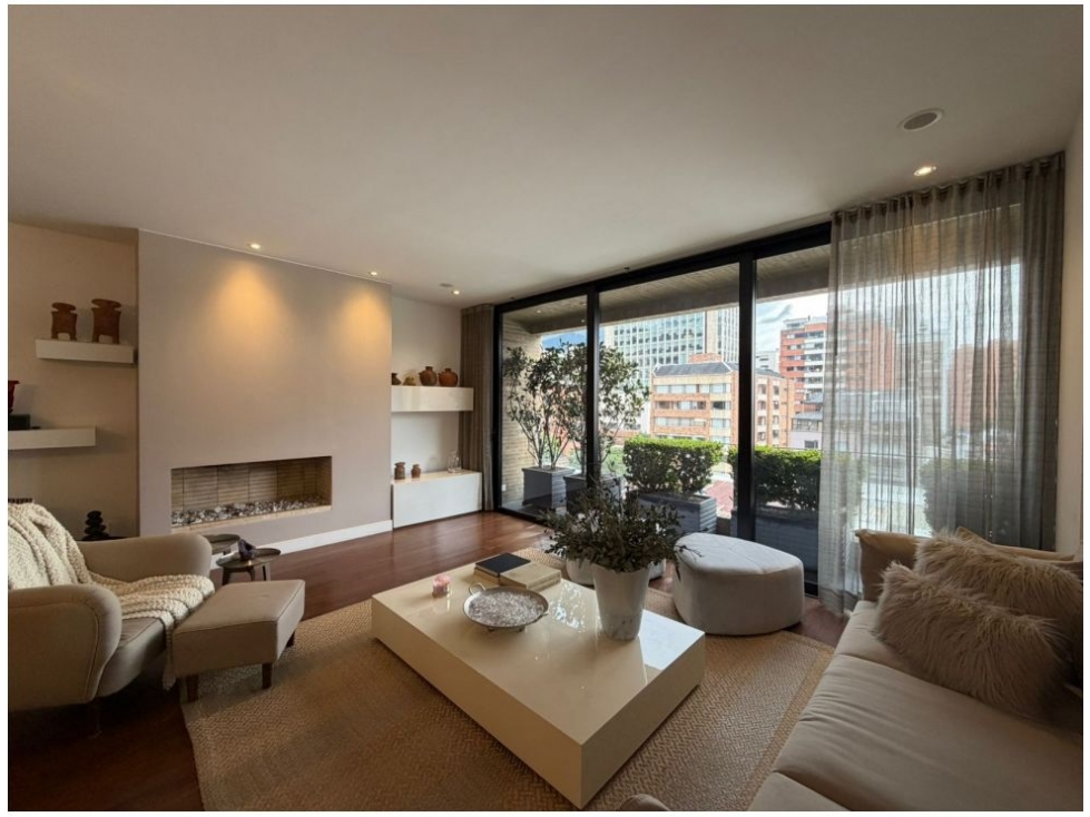 El Nogal Apartamento Super Iluminado y Acogedor 186 M2