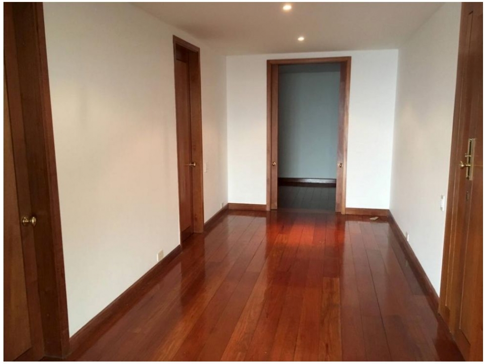 Espectacular Apartamento Amplio en El Refugio con Gran Vista 245 m2 — foto 5