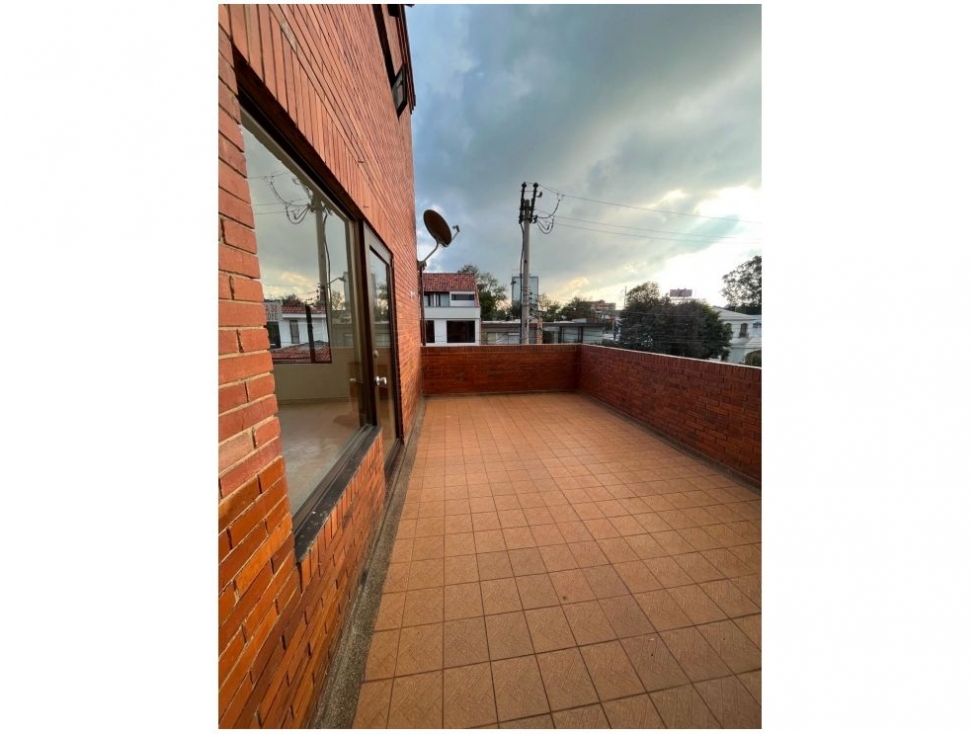 Santa Ana Iluminado Apartamento con Terraza 122 m2
