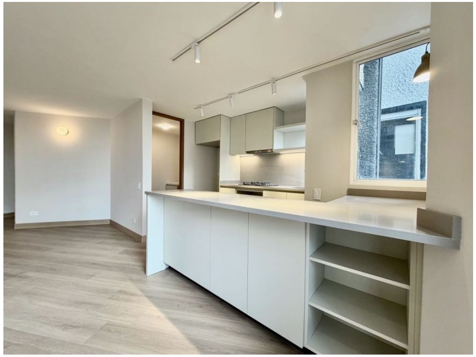 Los Rosales Maravilloso Apartamento Remodelado 82 m2 — foto 4