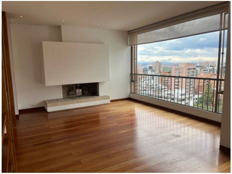 Espectacular Apartamento Amplio en Rosales con Gran Vista — foto 3