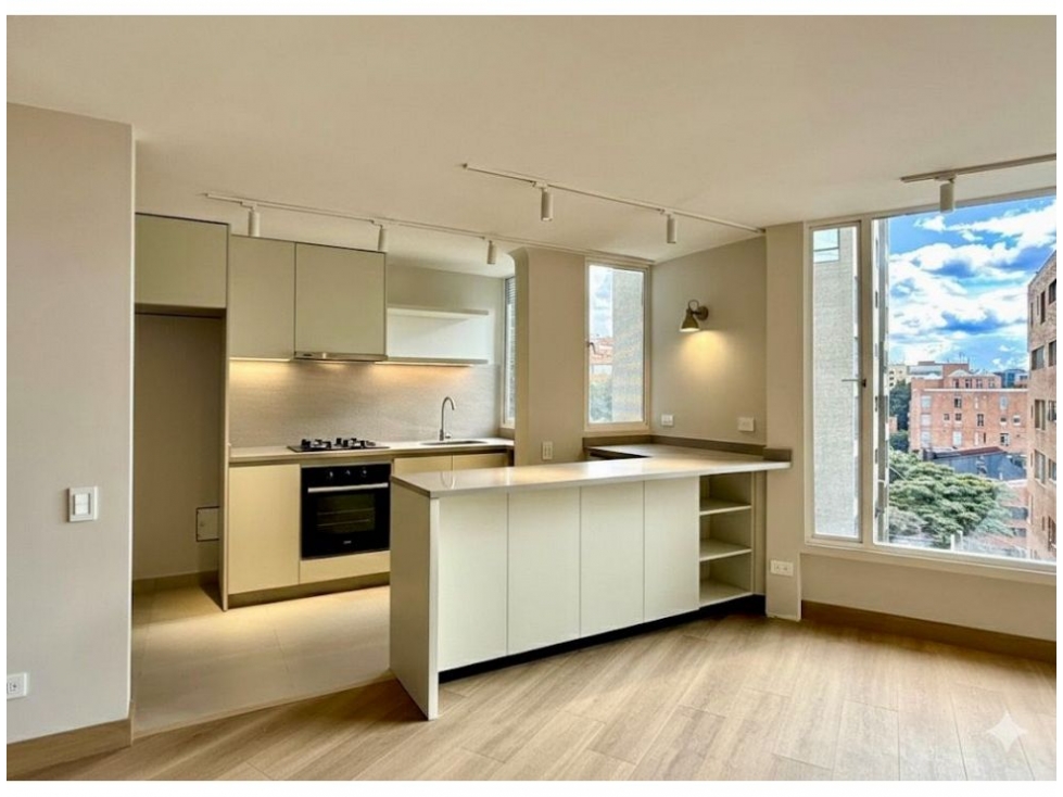 Los Rosales Maravilloso Apartamento Remodelado 82 m2 — foto 5