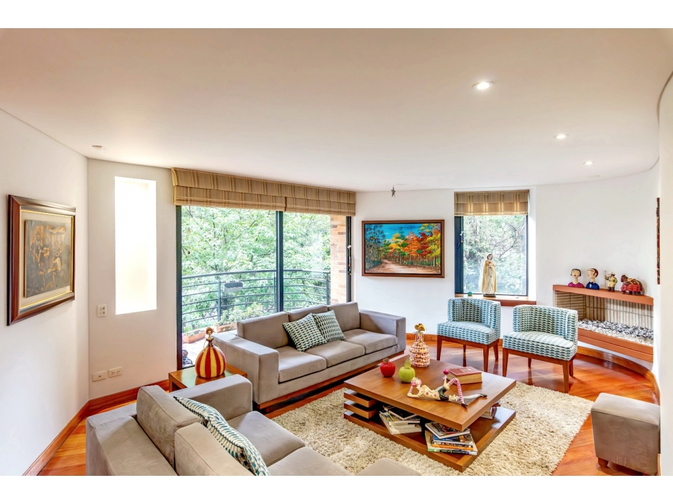Bella Suiza Hermoso e Iluminado Apartamento 223 m2