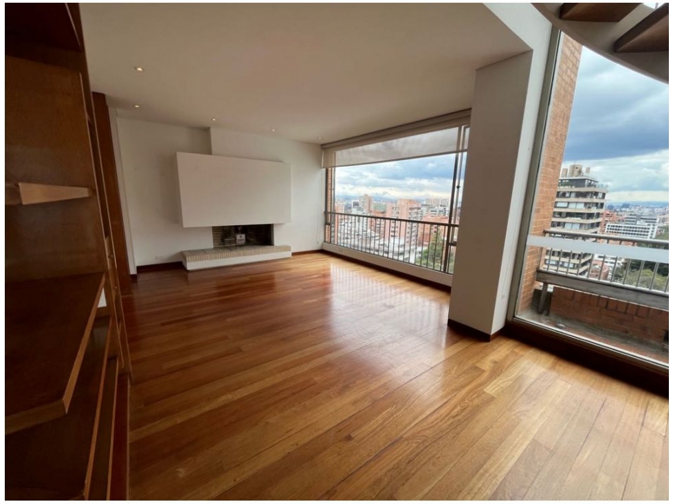 Espectacular Apartamento Amplio en Rosales con Gran Vista — foto 2