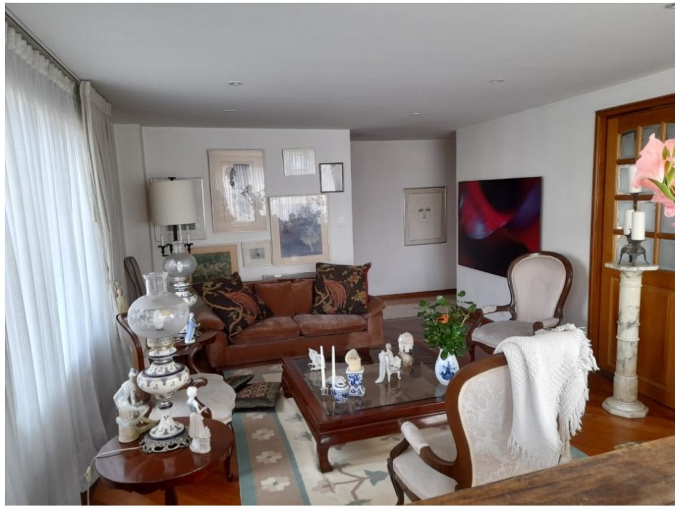 El Nogal Apartamento Super Iluminado y Acogedor 115 M2 — foto 3