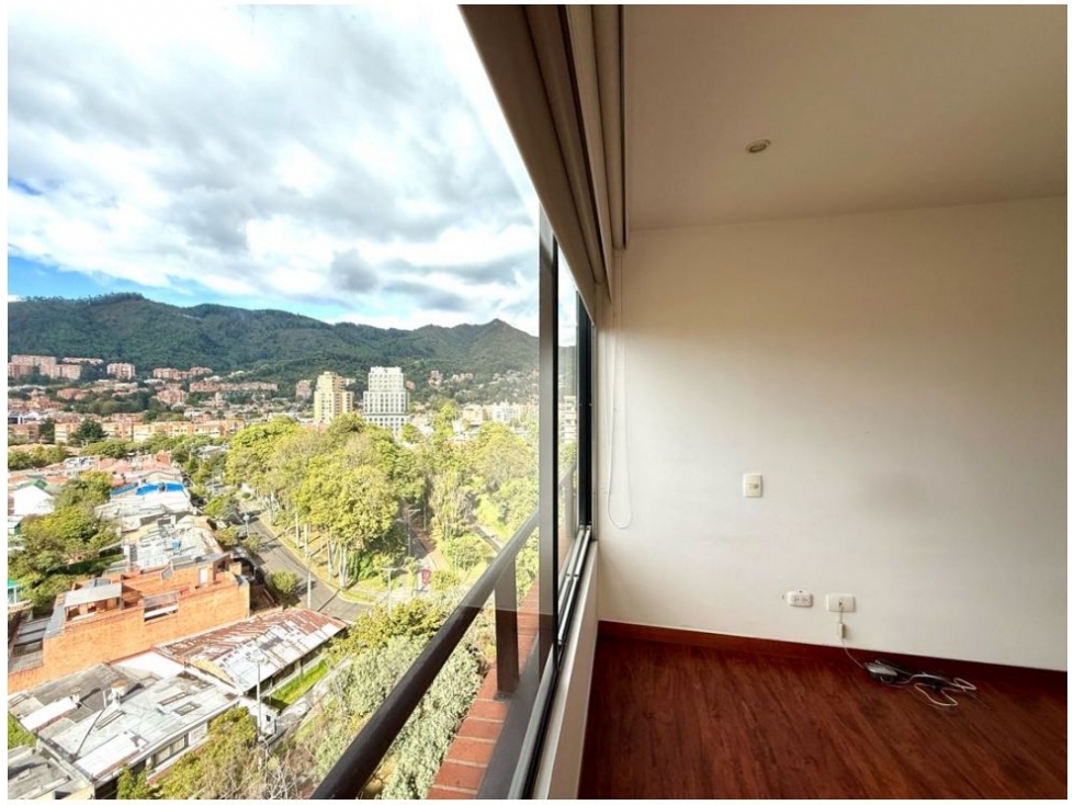 Santa Ana Iluminado Apartamento con Balcón 196 m2 Piso 11 — foto 2
