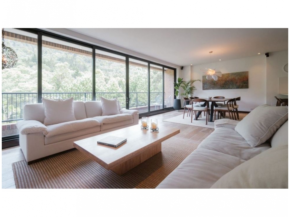 Chico Reservado Maravilloso Apartamento con Vista 244 m2