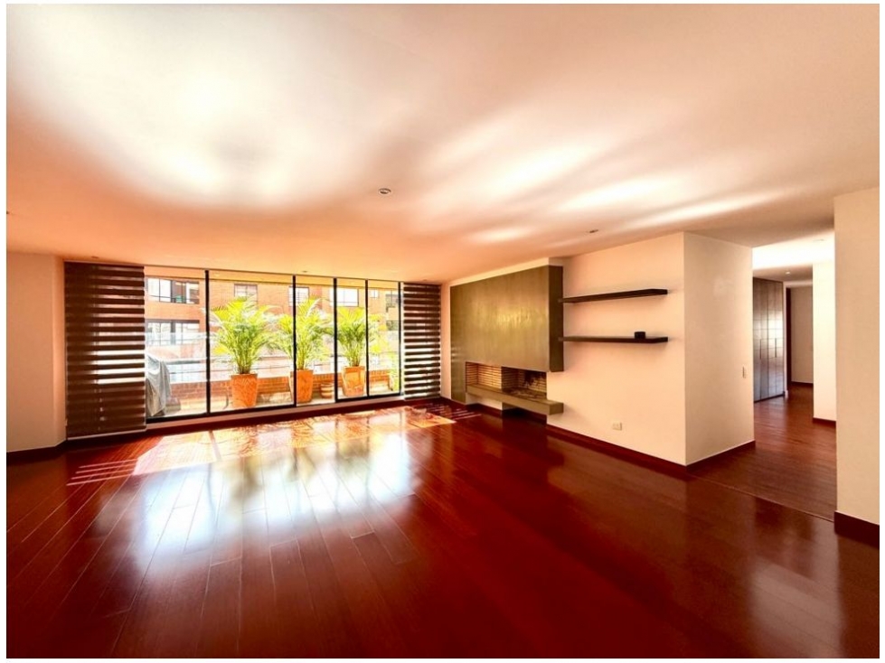 Santa Ana Iluminado Apartamento con Balcón 196 m2 Piso 11