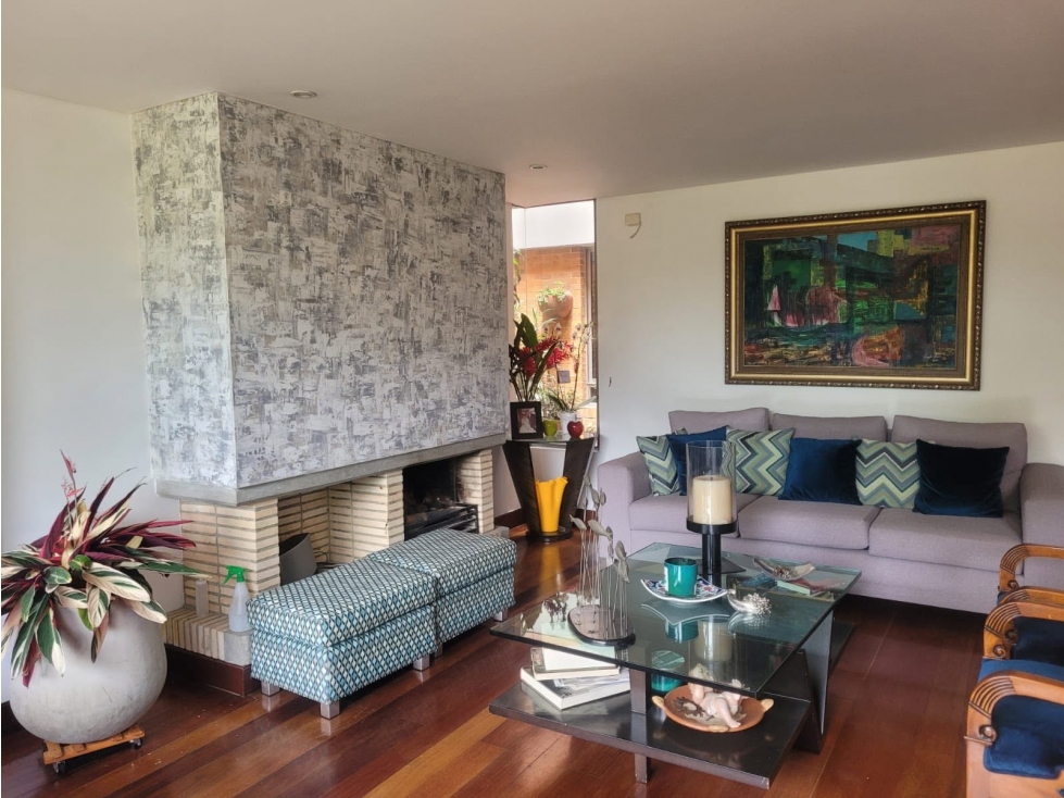 San Patricio Maravilloso Apartamento con balcón 232 m2
