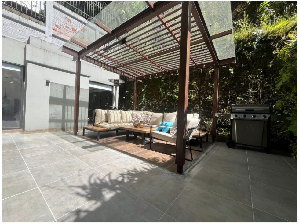 Chico Alto Exclusivo Apartamento con Amplia Terraza 180 m2