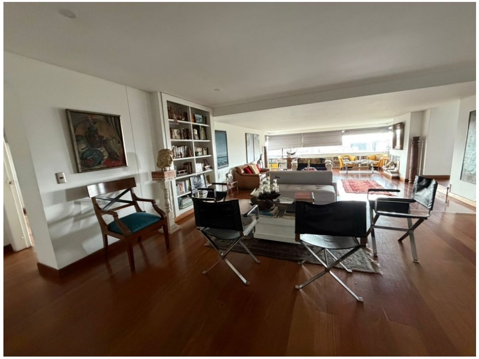 Espectacular Apartamento Amplio en El Refugio con Gran Vista